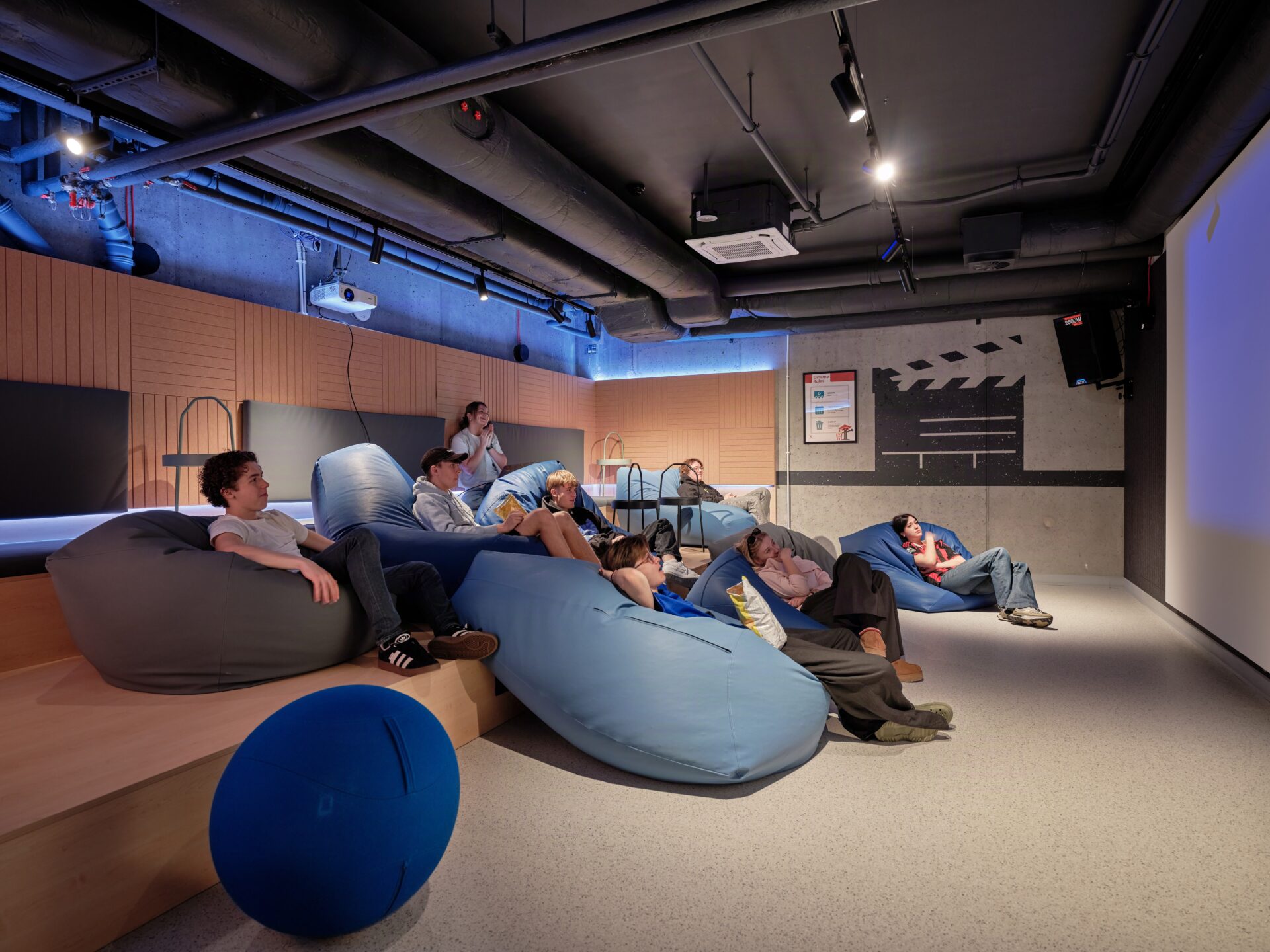 Cinema room Warsaw Wenedow